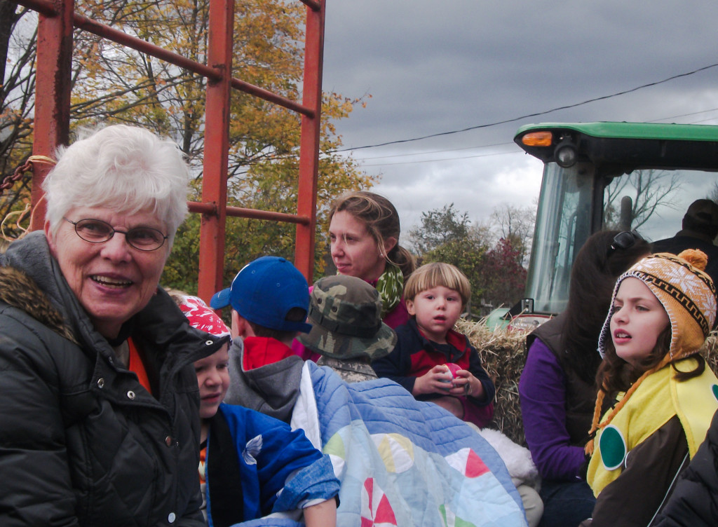 Everyone has fun on a hayride