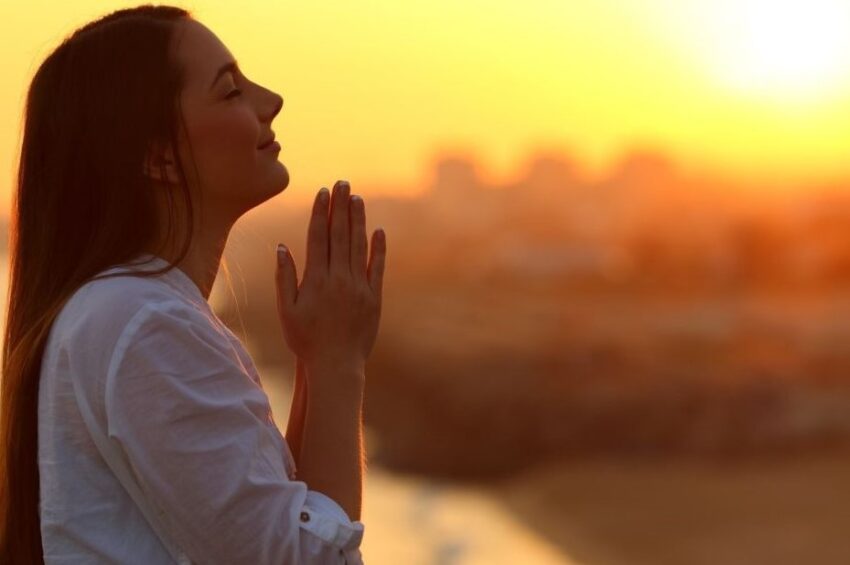 Praying woman